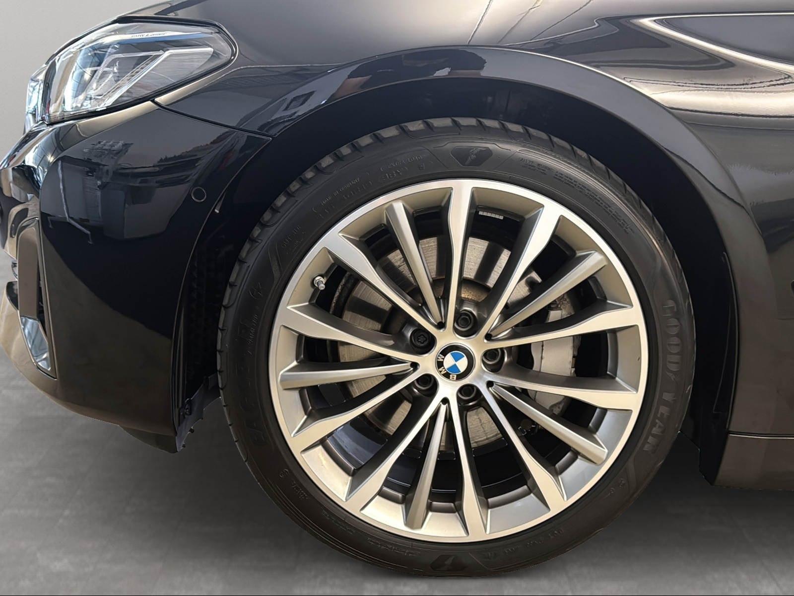 BMW 530i xDrive Limousine LiveCockpitProf Head-Up