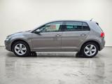 Volkswagen Golf VII Lim. BMT, SITZHEIZUNG, 1.HAND, TÜV NEU - Gebrauchtwagen in Berlin bis 10.000 Euro