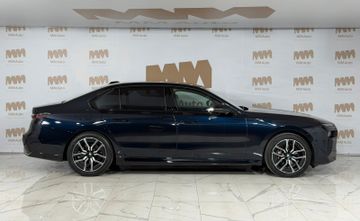 BMW 740 - 5