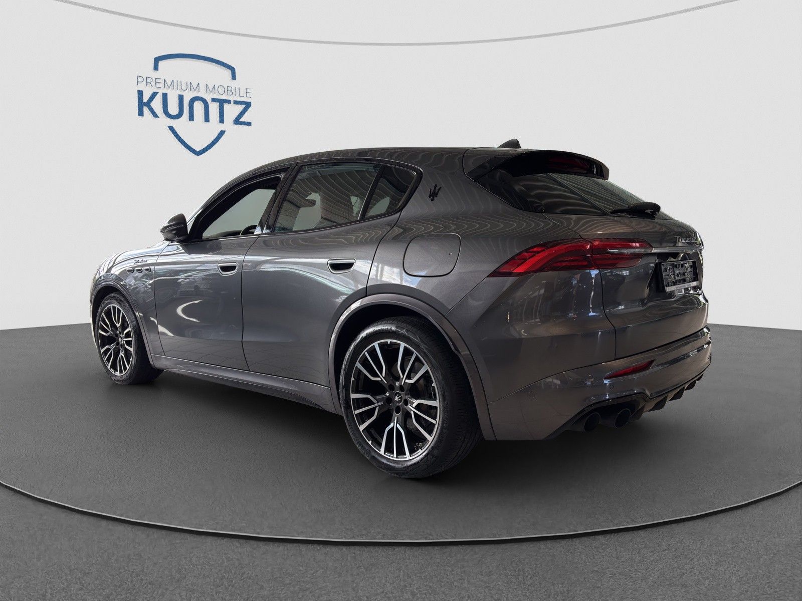Maserati Grecale 243 kW 2.0 Mild-Hybrid AWD Modena Fahrer foto 3