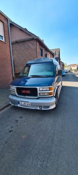 GMC Savana