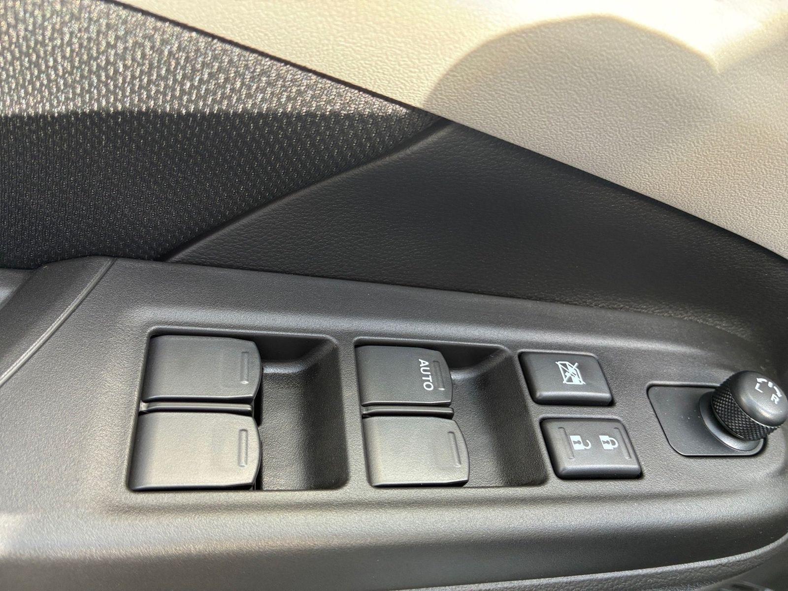 Fahrzeugabbildung Suzuki Swift 1.2 Dualjet 60 kW Comfort Kamera,LED,Navi