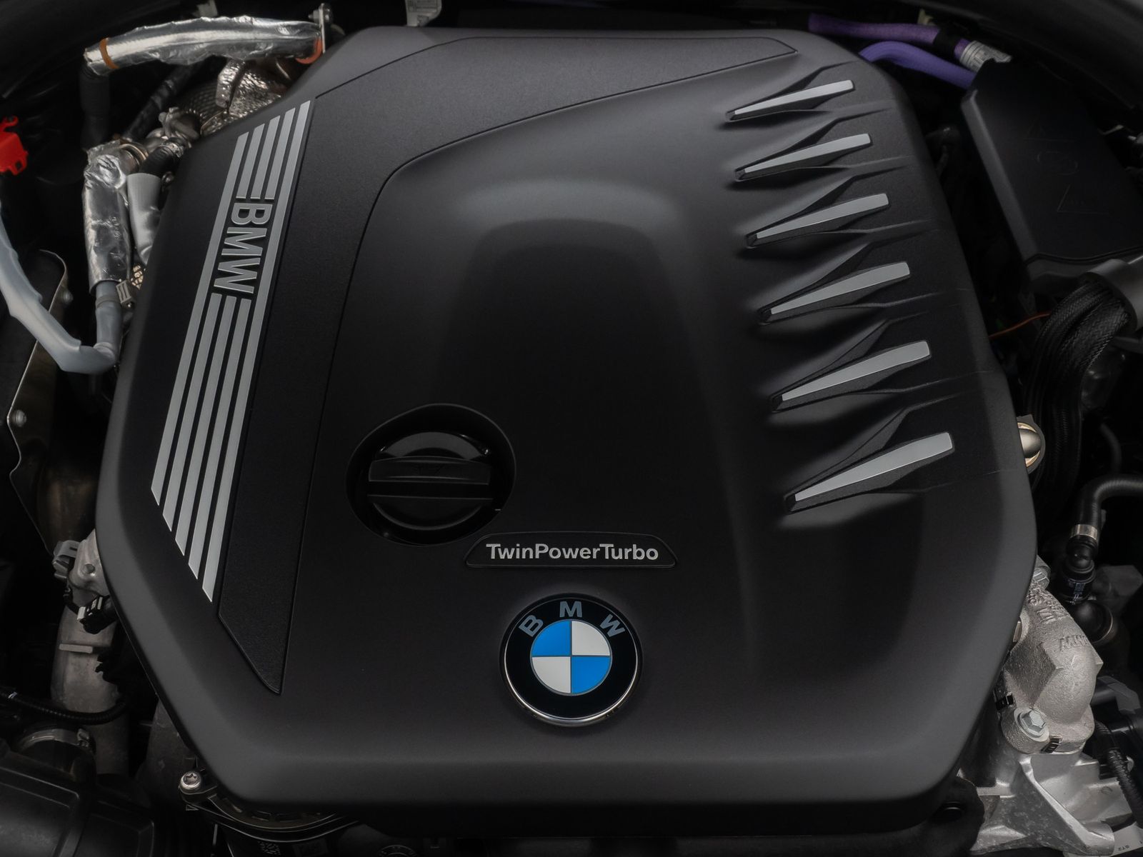 Fahrzeugabbildung BMW 530d xD M Sport Kamera HUD DAB H/K AHK ACC Alarm