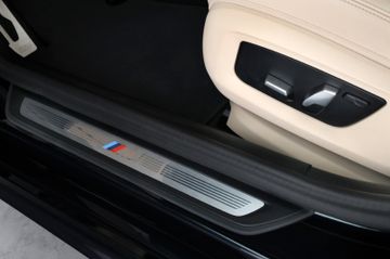 BMW 530d xDrive Touring M Sport PANO HUD RFK AHK 19"