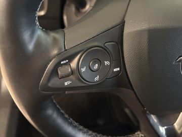 Fotografie 14 des Opel Corsa Corsa-e GS Line 3 Phasig Allwetterreifen