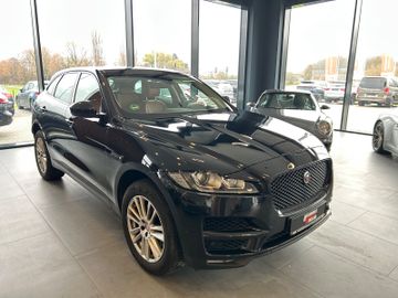 Jaguar F-Pace - 3