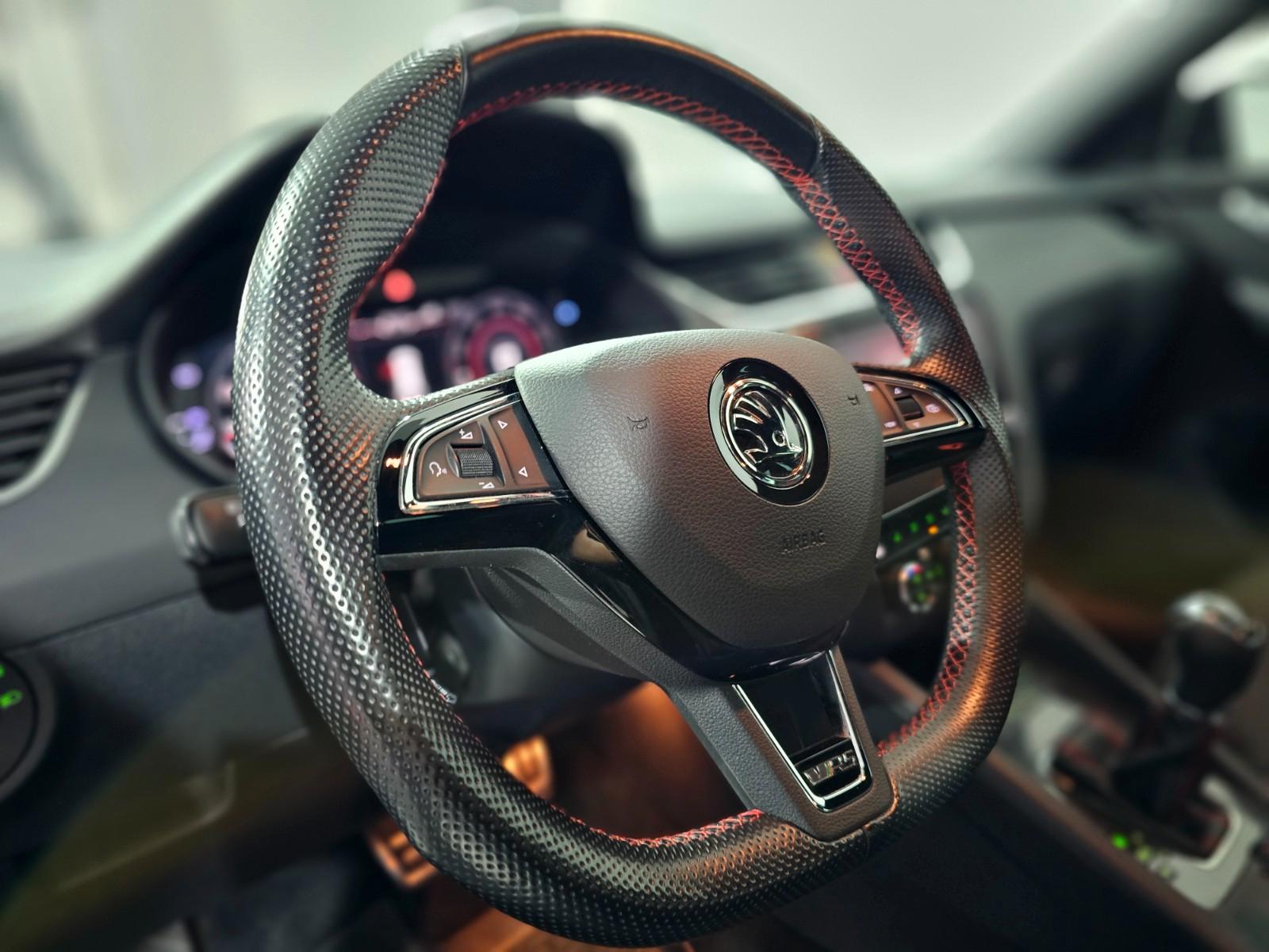 Skoda Octavia Combi RS 245