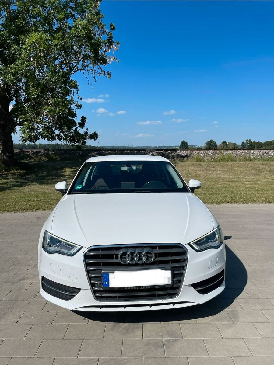 AUDI Audi A3 1,2 l, Benzin