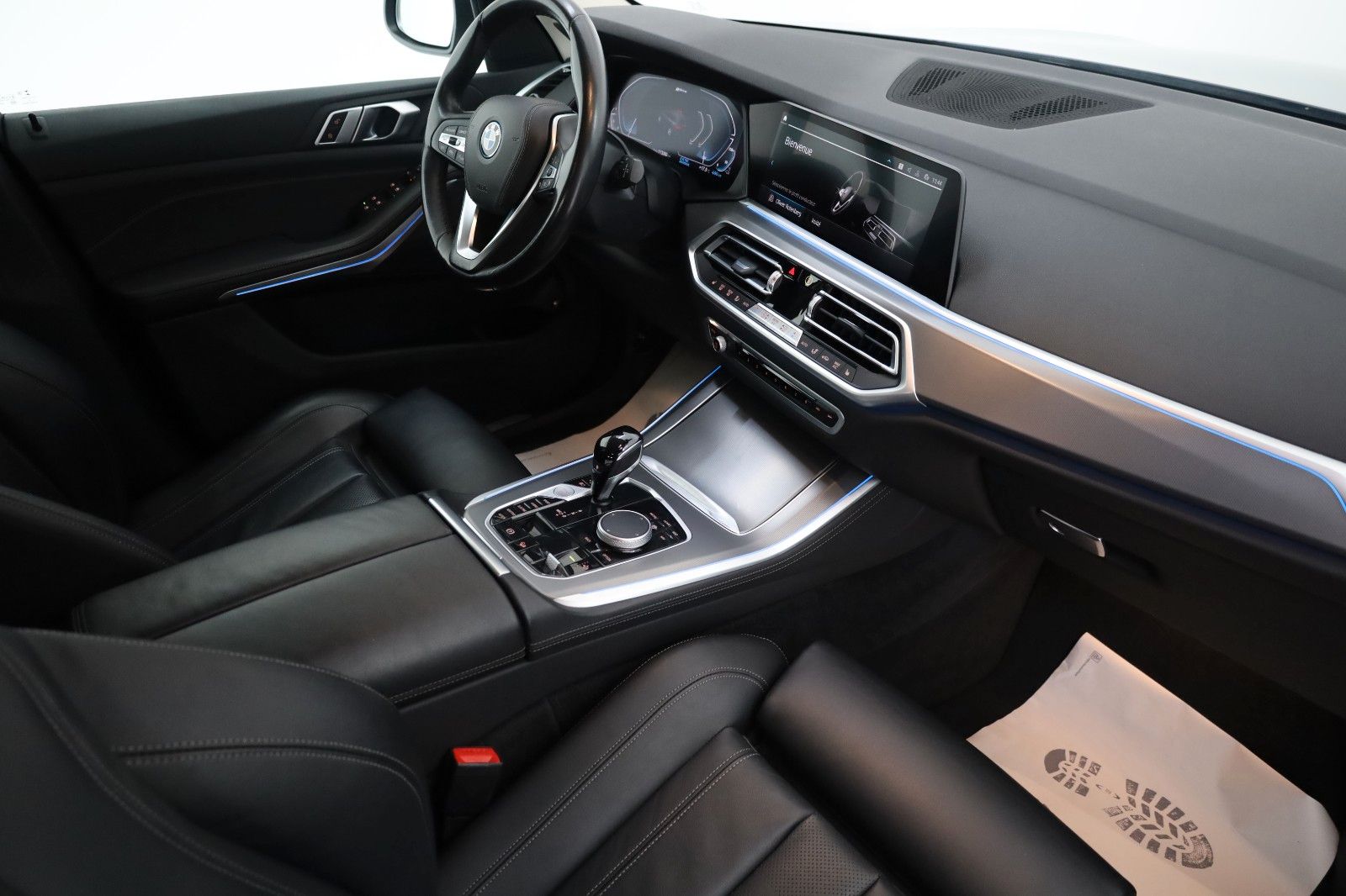 Fahrzeugabbildung BMW X5 xDrive 45 e,Leder,Navi,LED,Kamera,ACC,AHK el.