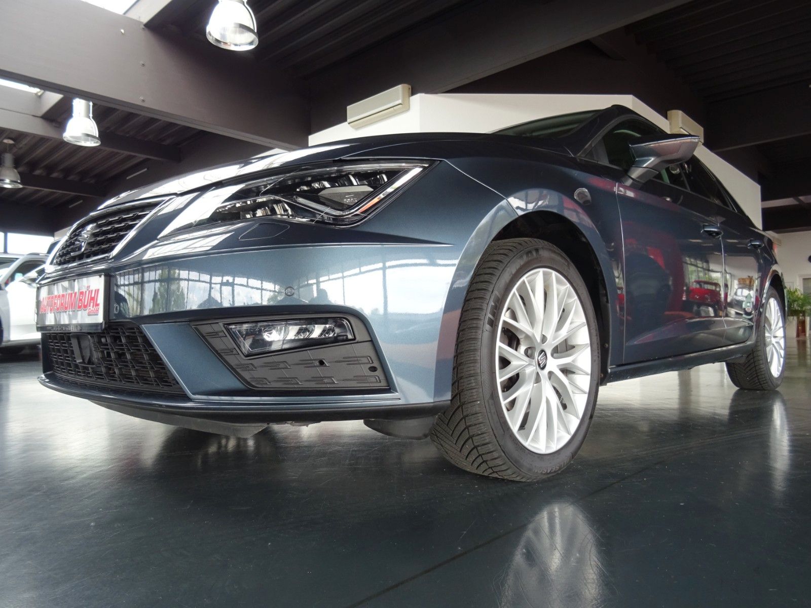 SEAT Leon ST TSI Style/ LED/ PDC+Kamera/ Panoramadach