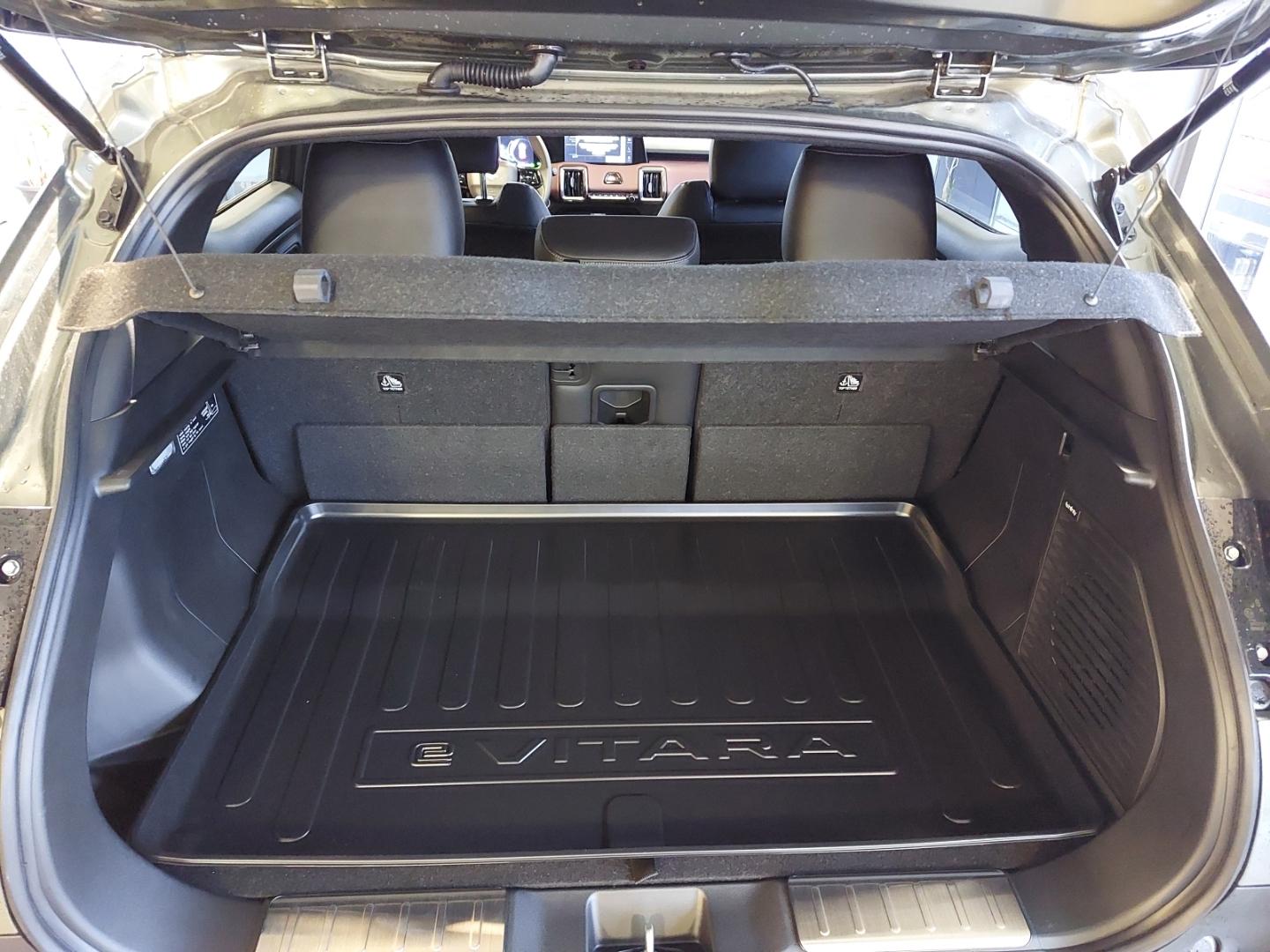 Suzuki e Vitara Comfort + Allgrip  Panorama LED 4 WD