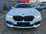 BMW 740 d xDrive 320 PS M-Paket HUD DAB LED Leder - BMW 7er Reihe mit Diesel-Antrieb: Limousine, Automatik
