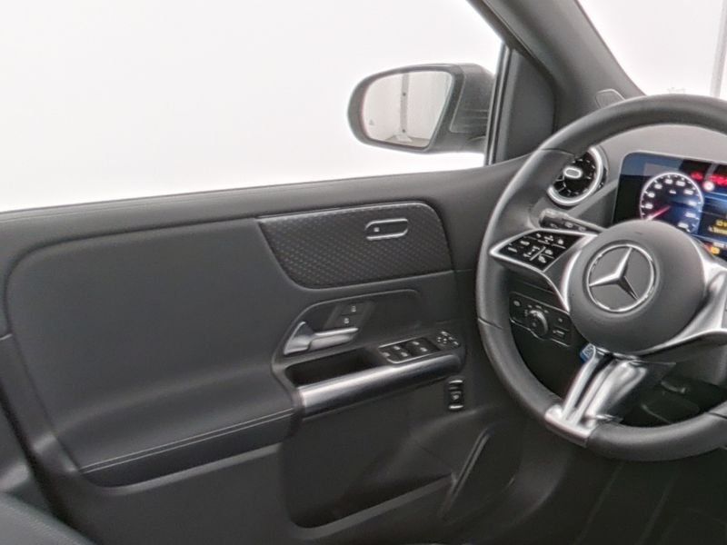 Fahrzeugabbildung Mercedes-Benz B 200 Progressive*Distronic*360°*Totwinkel*LED*