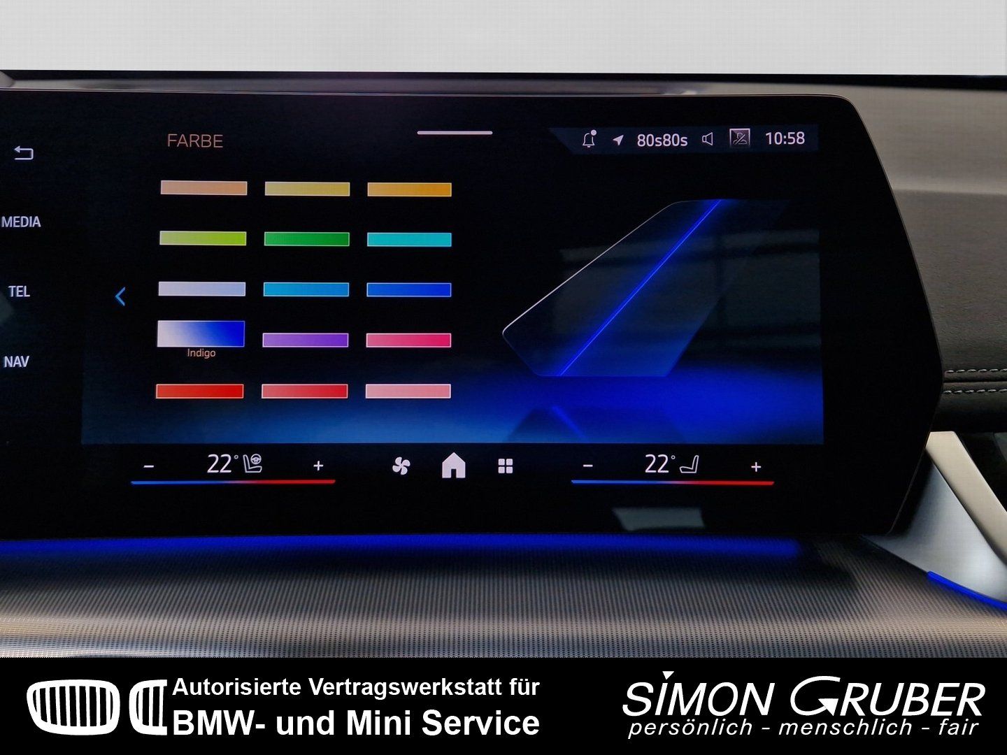 Fahrzeugabbildung BMW X1 xDrive23i Mild-Hybrid xLine Panorama HUD LED