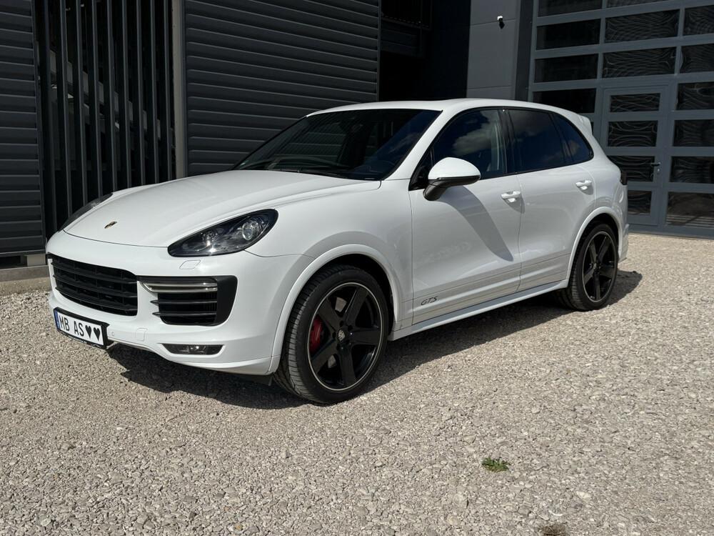 Porsche Cayenne GTS *Luftfederung* *Panorama*