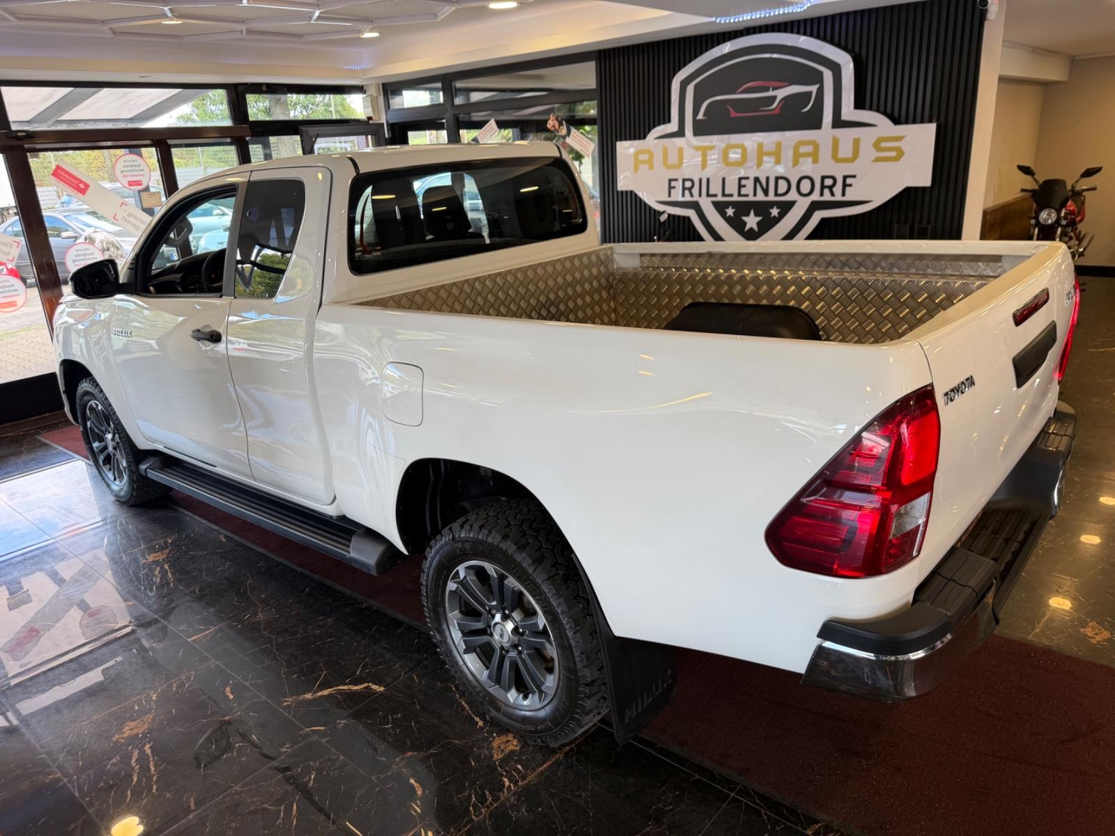 TOYOTA HILUX EXTRA CAB DUTY 4X4 - 150CH - HISTORIQUE ENTRETIEN COMPLET - 2EME MAIN