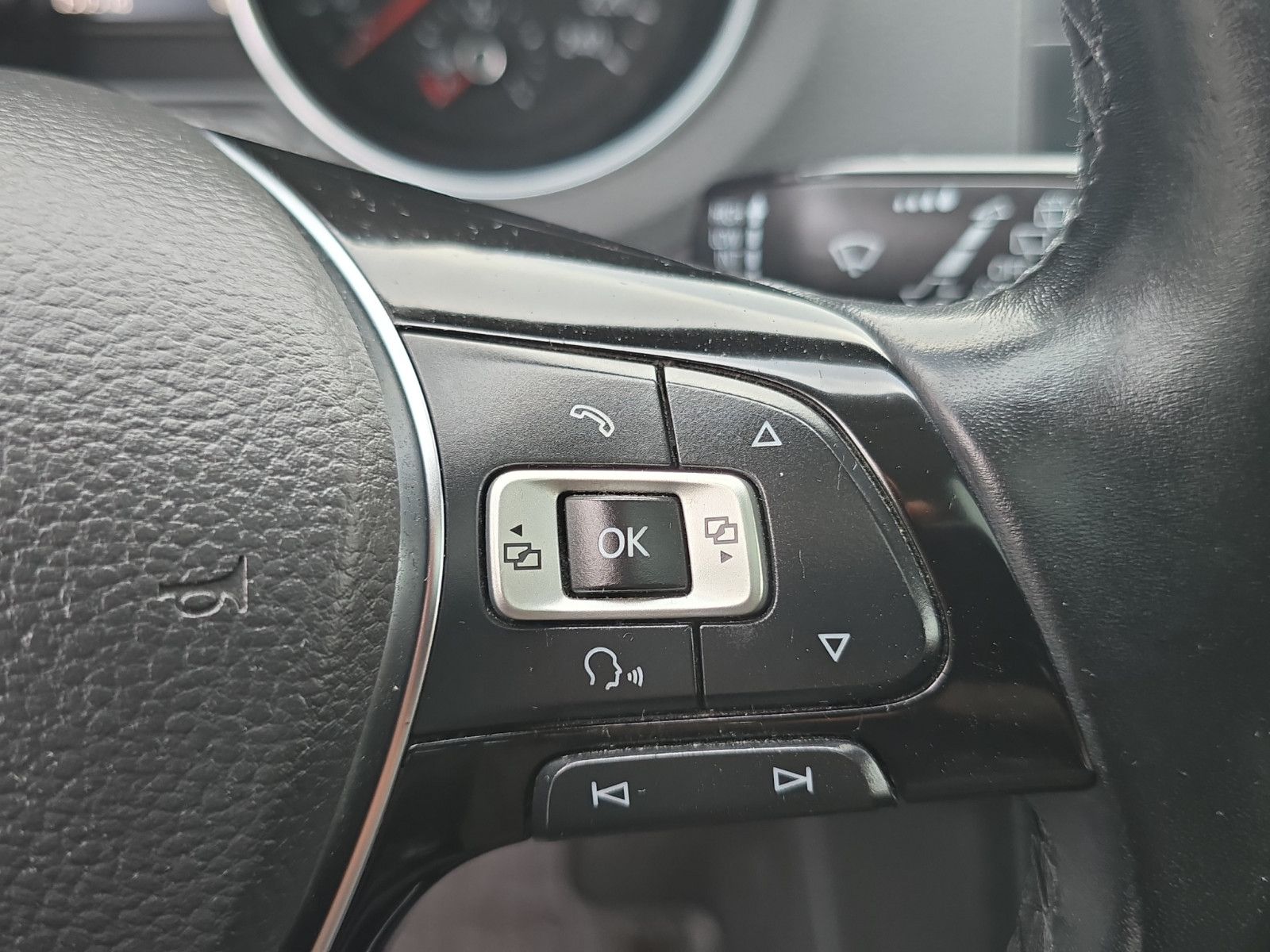 Fahrzeugabbildung Volkswagen Polo V Comfortline NAVI/ RÜCKFAHRKAMERA/ SHZ