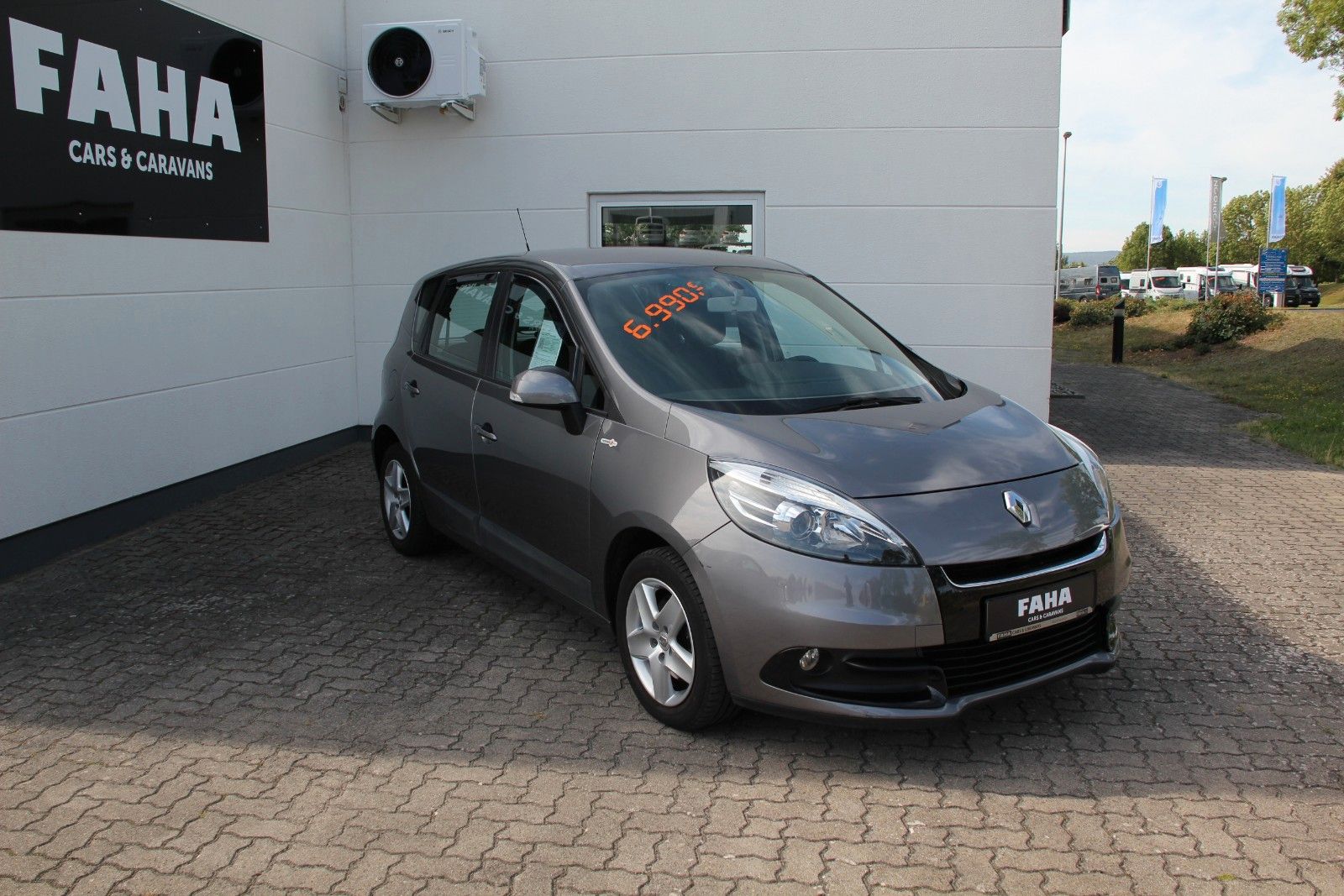 Fahrzeugabbildung Renault Scenic III TomTom Edition