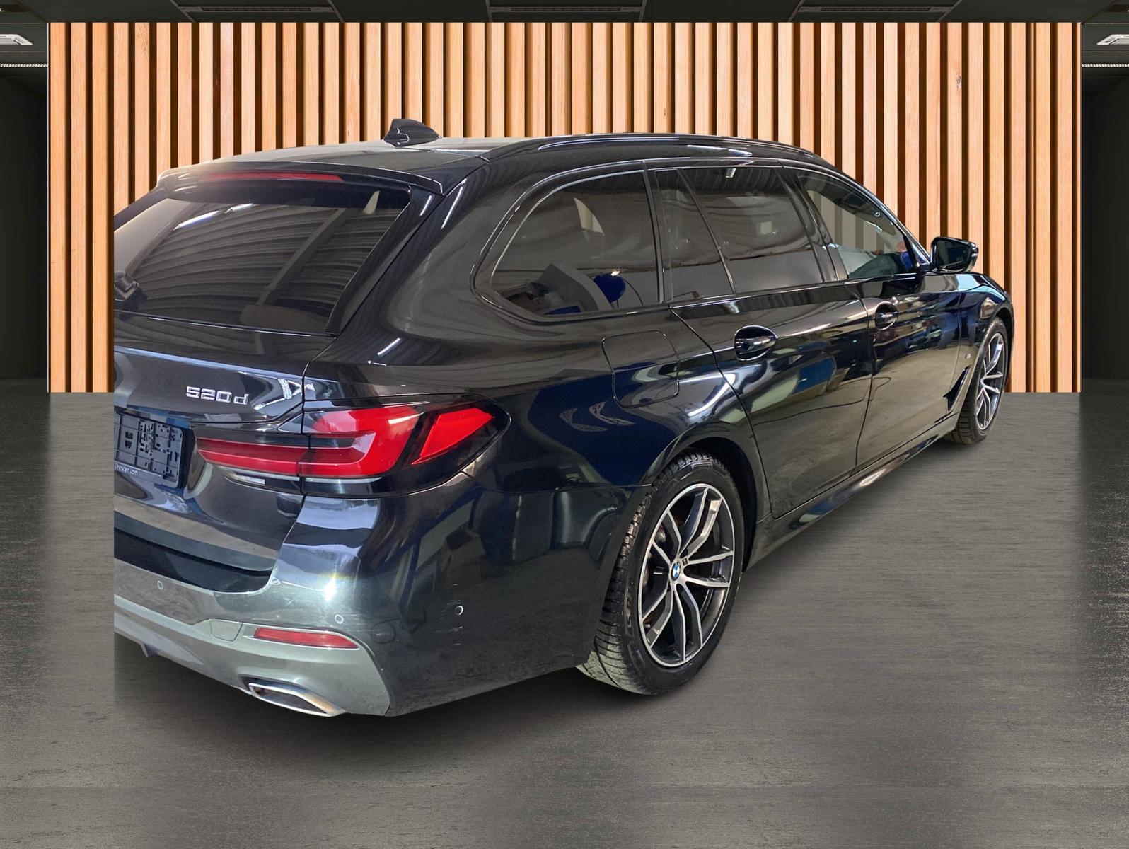 BMW 520 dA xDrive M Sport*Pano*KeyGo*DAB*Hifi