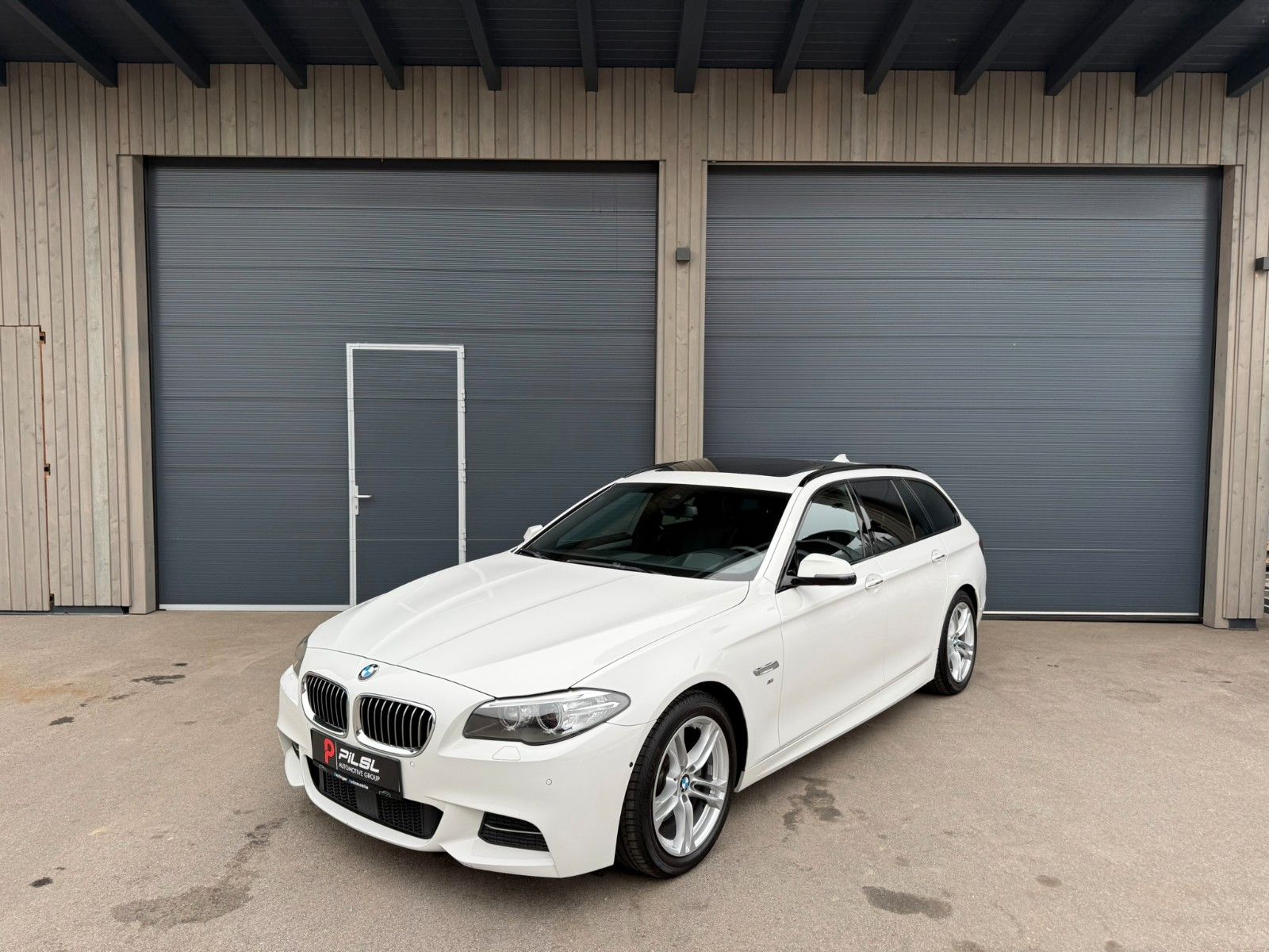 BMW 520 d Touring M Paket *Pano *Virtual *Head up