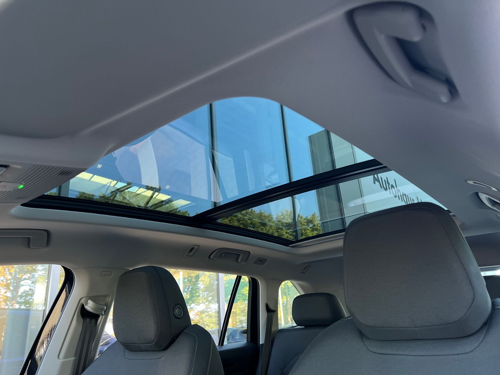 Fahrzeugabbildung SKODA Kodiaq Selection 2.0 TDI DSG *AHK,LED,Navi,Panor