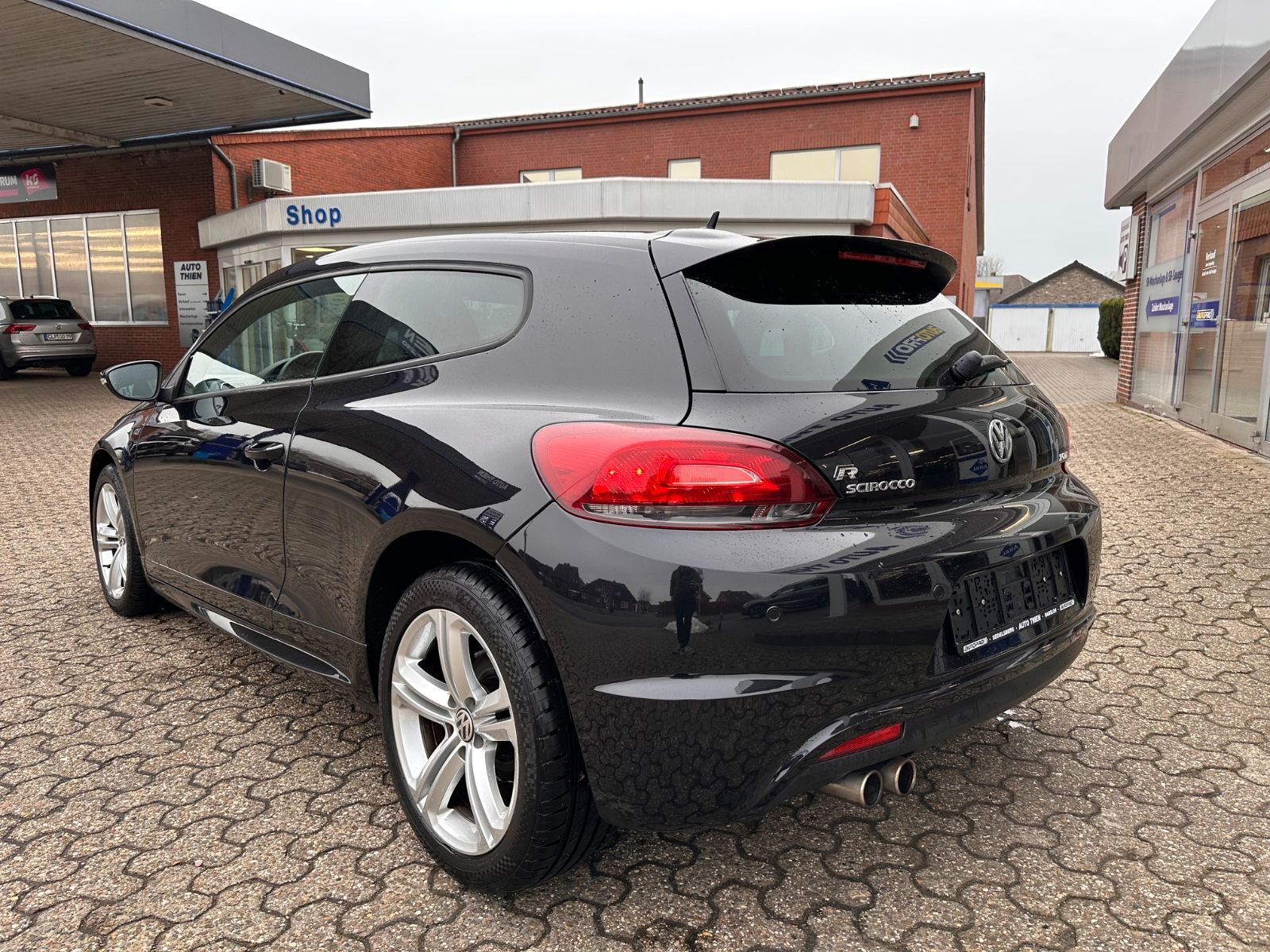 Fahrzeugabbildung Volkswagen Scirocco 2.0 TDI R-Line DSG BiXenon/Leder/GRA/SH