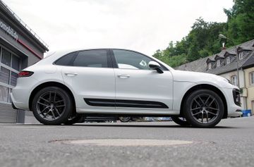 Porsche Macan T*Pano,ACC,Apple,BOSE,Carbon,SWA,Tempolim.