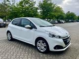 Peugeot 208 PureTech 82 Signature 