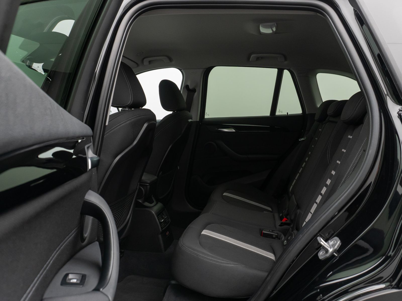 Fahrzeugabbildung BMW X1 sD18i Kamera DAB HiFi Navi Komfort LED Sport