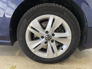 Volkswagen Golf - 12