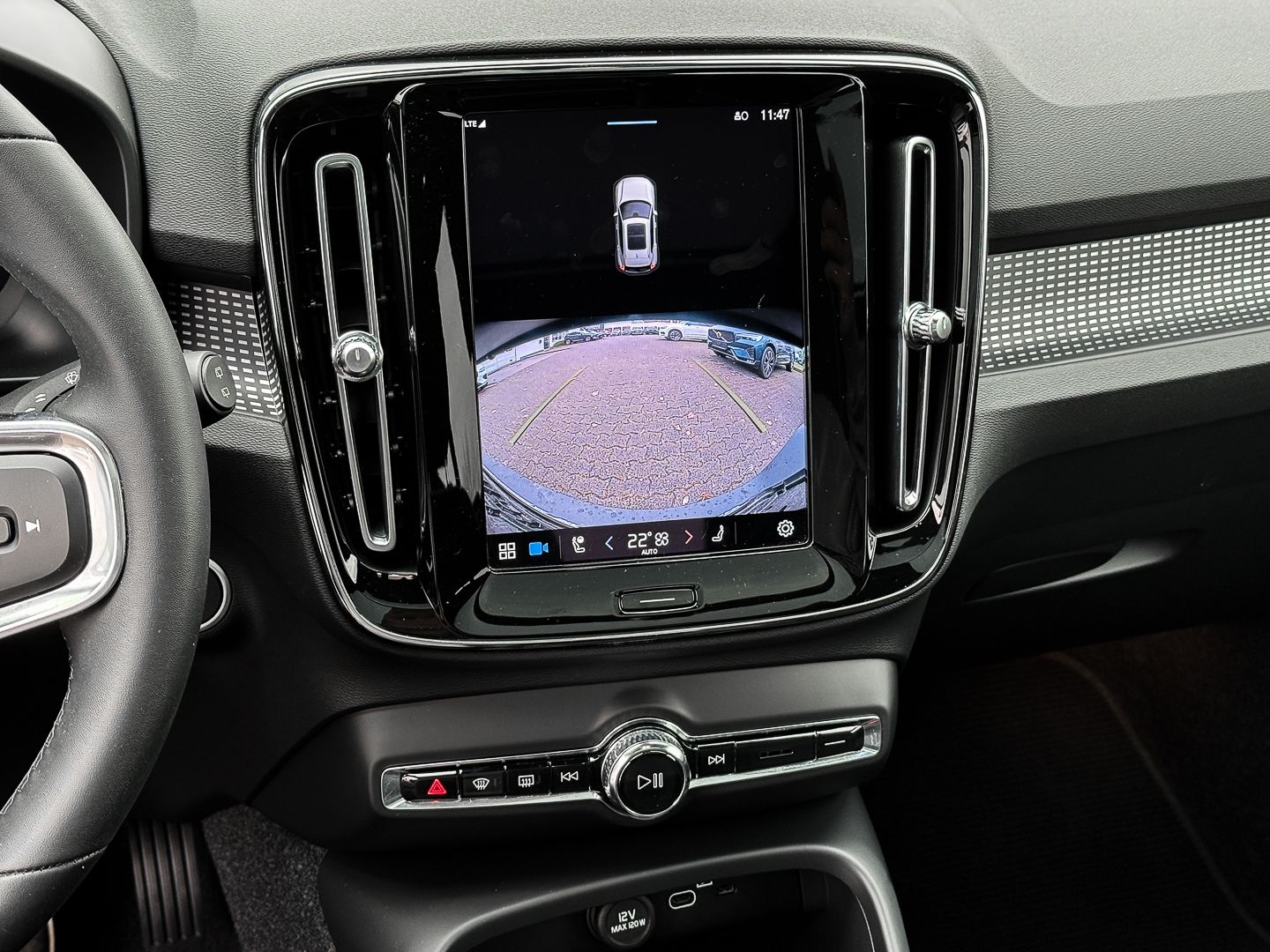 Volvo XC40 Ultimate Dark 2WD B4 EU6d StandHZG AHK Digi foto 9
