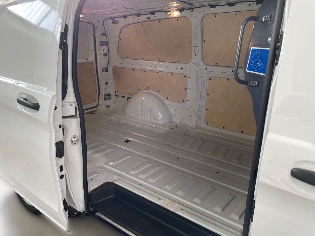 Fahrzeugabbildung Mercedes-Benz Vito 114 Kasten extralang Klima PTS Flügeltüren