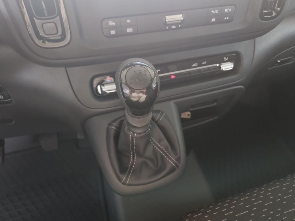 Fahrzeugabbildung Mercedes-Benz Vito 116 Kasten lang MBUX neues Modell 2xSHZ