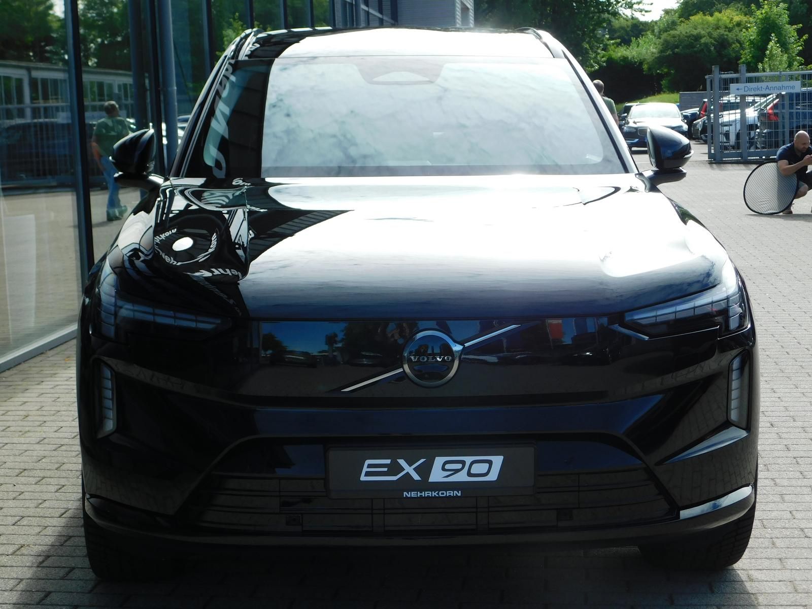 Fahrzeugabbildung Volvo EX90 Plus Twin Motor Executive Editon