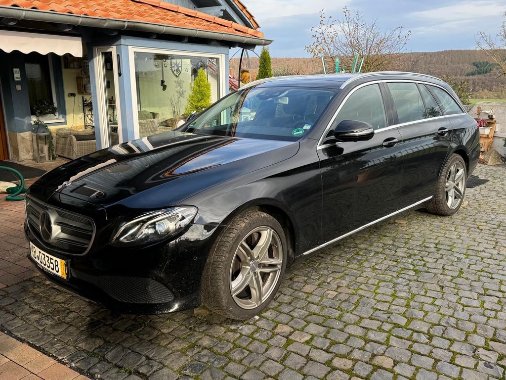 Image of Mercedes-Benz E 400