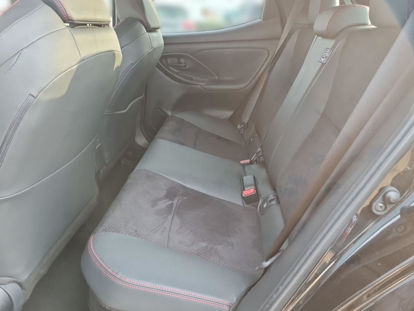 Fahrzeugabbildung Toyota Yaris GR Sport ALCANTARA+LED+SHZ+ACAA+KAMERA