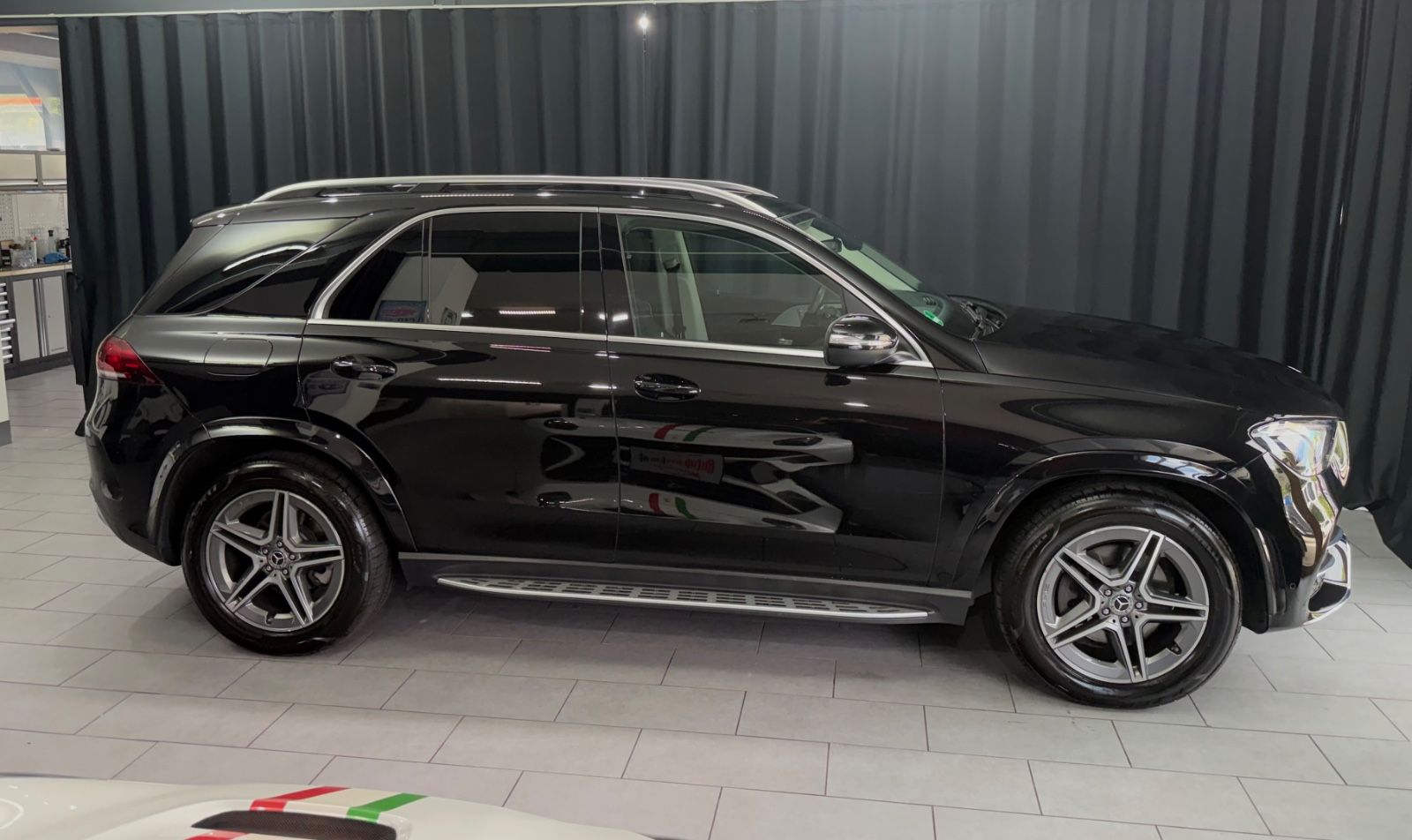 Fahrzeugabbildung Mercedes-Benz GLE 350 d 4Matic |AMG-LINE|AHK|PANO