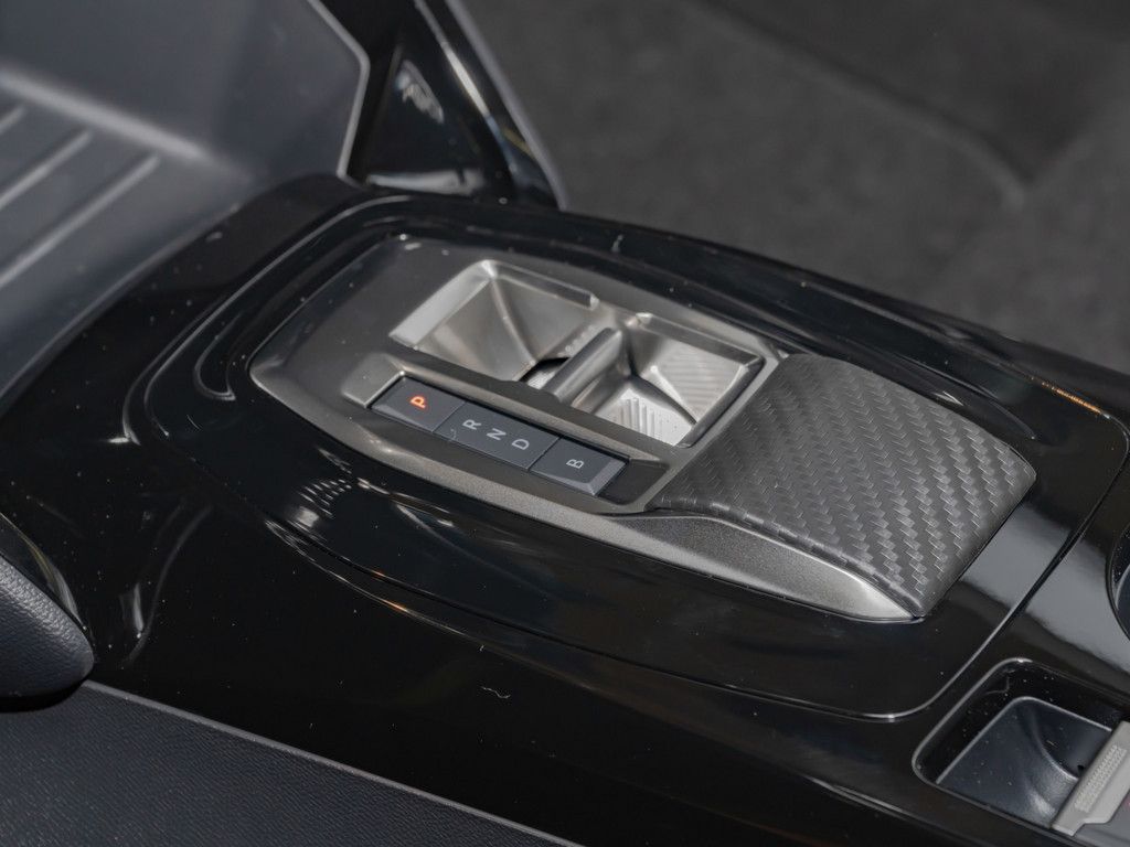 Peugeot e-208 - Bild 12