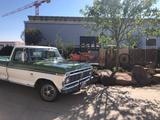 Ford F 100 - Ford F 100 SUV