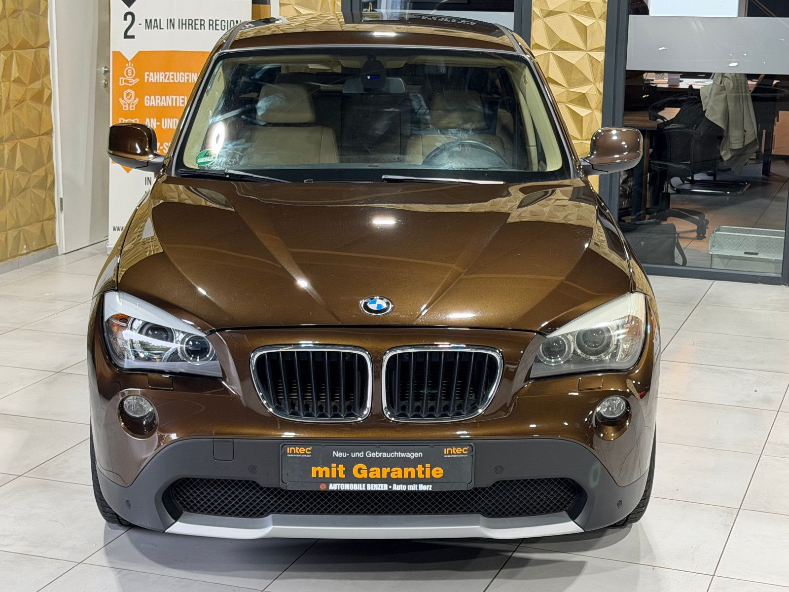 Fahrzeugabbildung BMW X1 20 i sDrive/NAVI/LEDER/XENON/KAMERA
