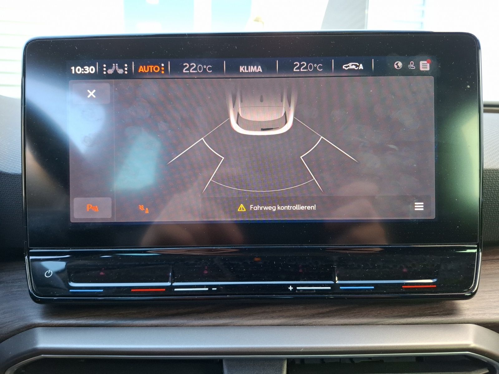 Fahrzeugabbildung SEAT Leon ST TSI Xcellence LED Navi ACC VC PDC SHZ LM