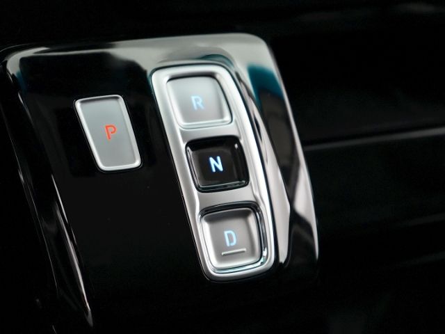 STARIA HEV PRIME AT 9-SITZER+VOLL LED+360 GRAD K