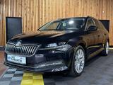 Skoda Superb Combi TDI DSG *Navi*ACC*Virtual*Leder*LED - Skoda Superb: Dsg