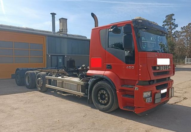 Iveco 320 E 45 8x2 Lenkachse, ex Hydraulik .