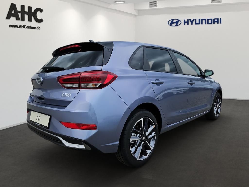 Fahrzeugabbildung Hyundai i30 FL 5-Türer ADVANTAGE 7-DCT 2xKlima SpurH