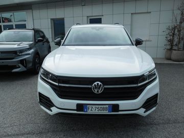 Volkswagen Touareg - 3