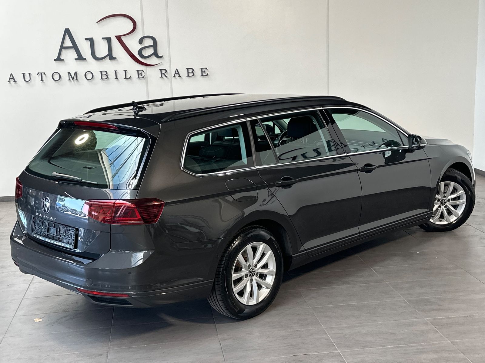 Fahrzeugabbildung Volkswagen Passat Variant 2.0 TDI DSG Business NAV+IQ-LIGHT