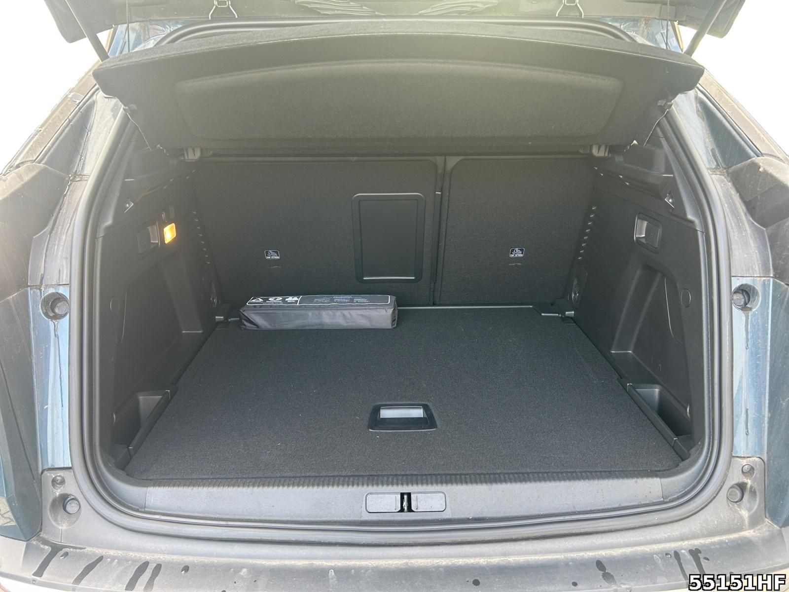Fahrzeugabbildung Peugeot 3008 Allure Pack NAVI+SHZ+LED+CARPLAY
