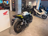 Honda CB500 Hornet E-Clutch *Tageszulassung 07-26* - HONDA CB 500 T