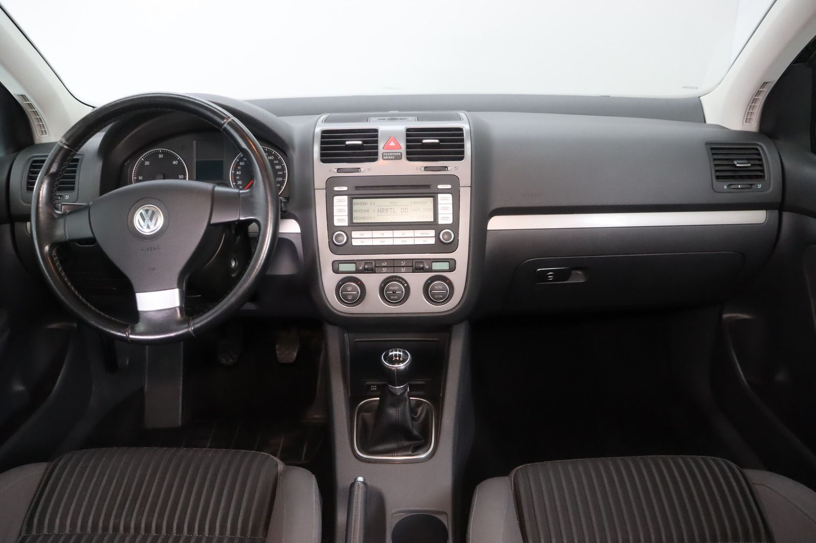 Fahrzeugabbildung Volkswagen Golf V 2.0 TDI DPF Sportline * AAC * Sitzhzg *